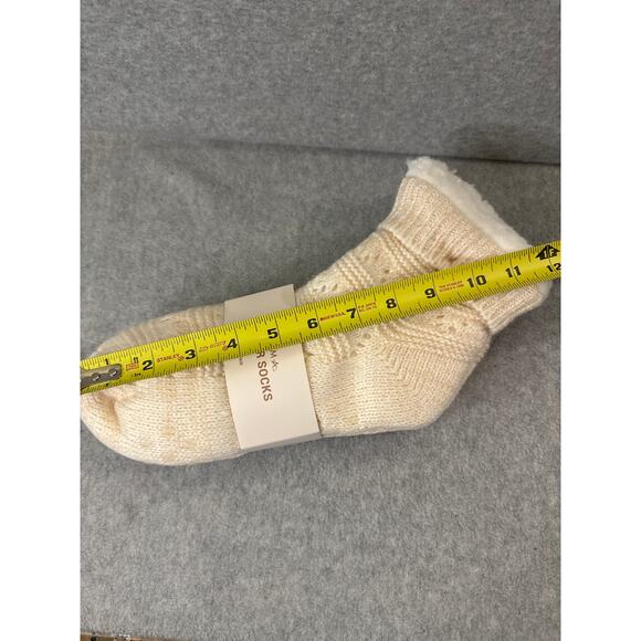 Soma Cable Knit Sherpained Sweater Slipper Super Socks Ivory Cream One Size NWT - Picture 6 of 7